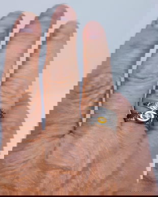 Inel de autor, din argint fin, deschis, reglabil, elicoidal, cu un citrin oval si textura reticulara