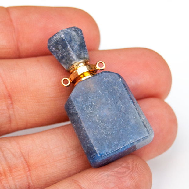Sticluta difuzor din semipretioase  { blue quartz  } - Pandantiv  -w5477