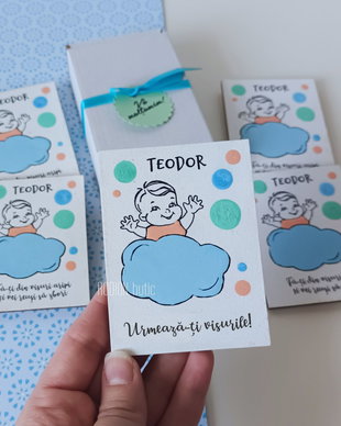Marturii personalizate botez norisor, cu magnet, pictate manual