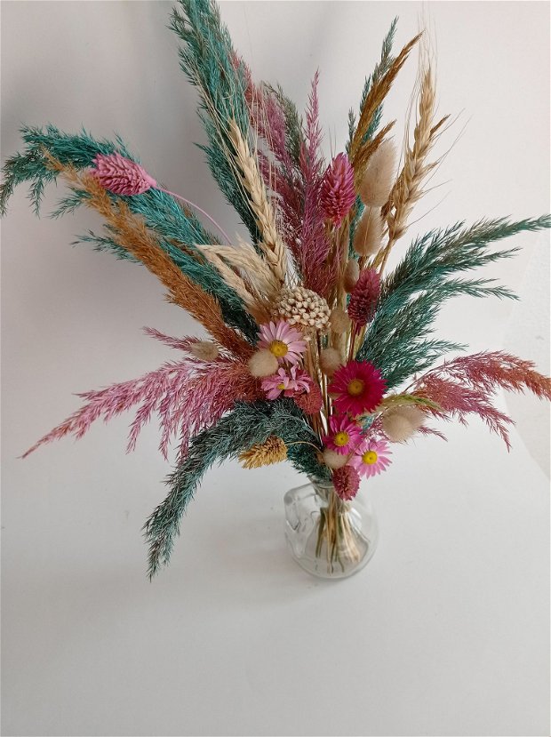 Aranjament floral tip buchet cu plante și flori uscate decorative