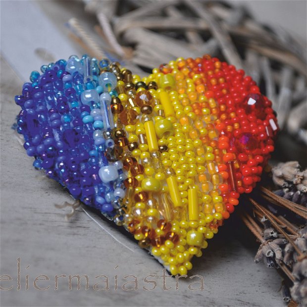 brosa inima tricolora, brosa inima, brosa tricolor, accesorii femei, bijuterii cadou