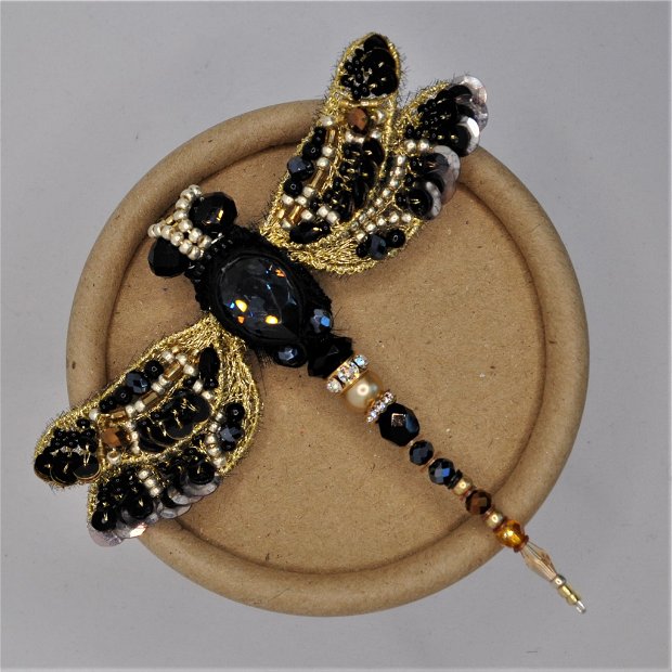 Ru brain badminton brosa libelula negru auriu 3D Swarovski handmade, brosa insecta, accesorii  femei, bijuterii cadou | Breslo