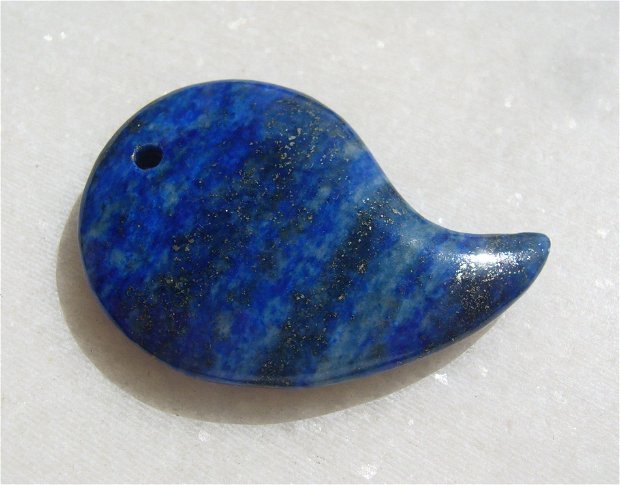 Pandantiv din lapis lazuli aprox 7x27.5x39 mm