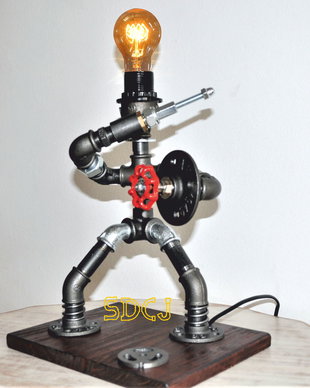 lampa gladiator steampunkdesigncj, lampa steampunk, corp de iluminat