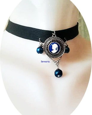 chocker piele cu camee albastra