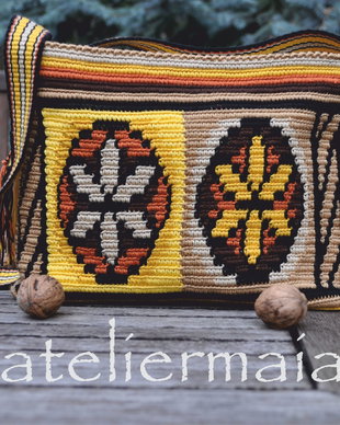gentuta handmade ornamentata cu motive populare din Maramures scara matii și soare floare
