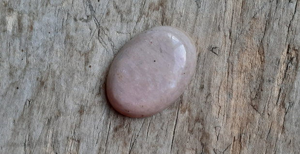 Cabochon rodonit roz prafuit, 30x22 mm