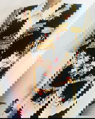 Piesa vestimentara cu vesta