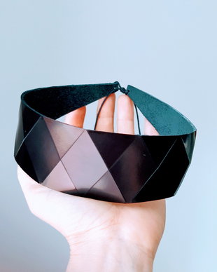 Choker lat din piele