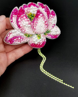 Rezervat Broșă - Special Flower