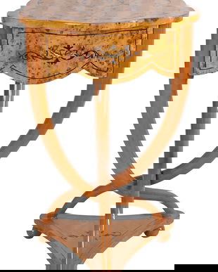 Comoda din lemn masiv furniruit