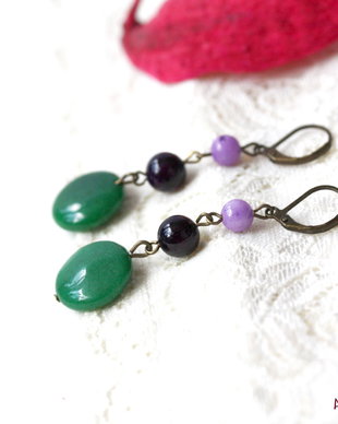 Cercei cu jad verde si violet