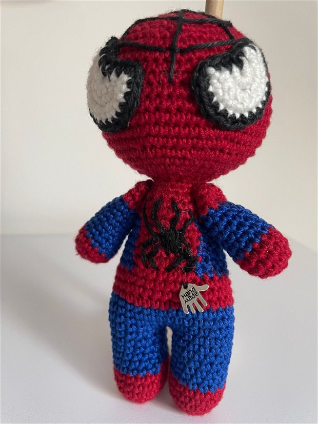 Jucărie croșetată-Spiderman