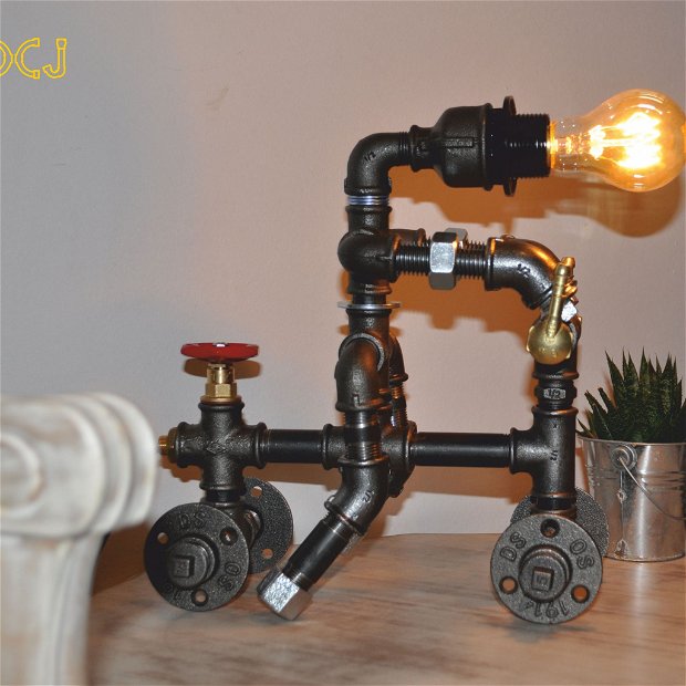 lampa om moto steampunkdesigncj, lampa steampunk, corp de iluminat