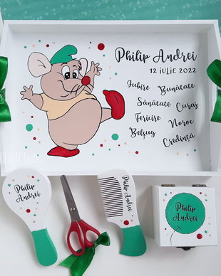 Tava taierea motului soricel Gus pictata manual personalizata cu nume