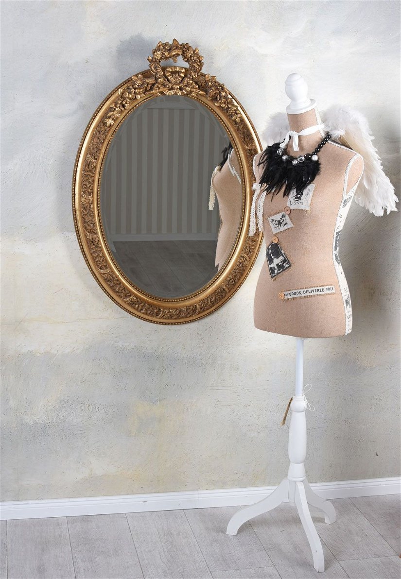 Oglinda ovala cu decoratiuni deosebite