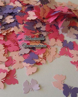 Confetti fluturi