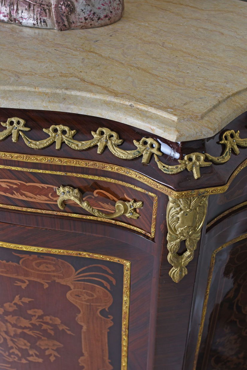 Comoda art deco din lemn masiv furniruit cu blat din marmura
