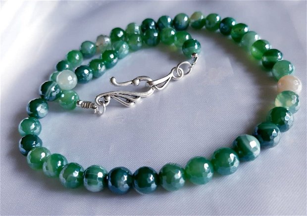 Green - Agate dantelate Pearls Luster