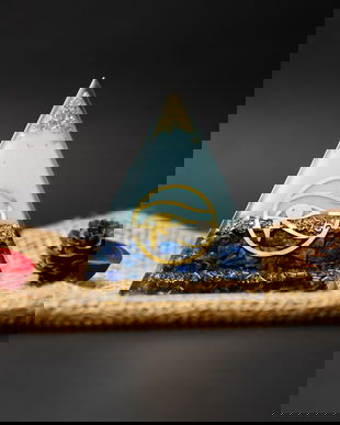 Piramida Orgonit, Calesto Cu Ochiul Lui Horus Cu Pietre Semipretioase De Lapis Lazuli Si Pulbere Metalica