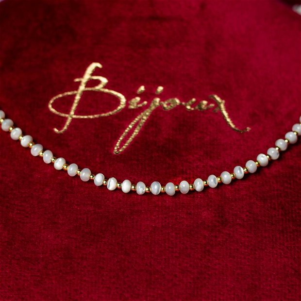 Colier Din Perle Mother Of Pearls, Chocker Kamia Cu Inchizatoare Din Cupru, Placat Cu Aur De 18K