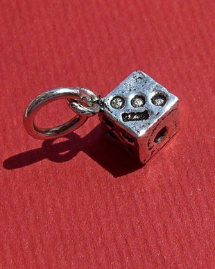 Zar - pandantiv din argint .925 aprox 5x5x15 mm (cu anoul)