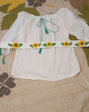 Bluza din panza topita cu brau pictat manual