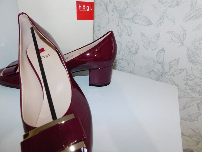 Brand Hogl,   pantofi  noi piele  naturala  lac , spectaculosi , produs de lux   masura 41