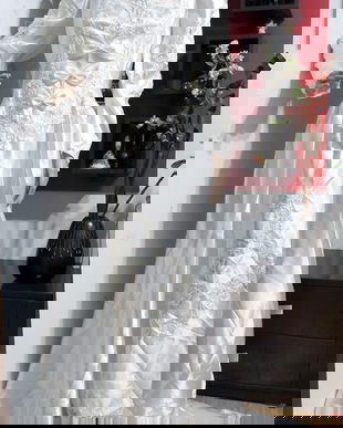 Rochie mireasa cu trena lungă