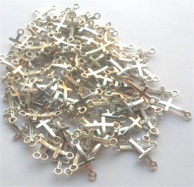 Link metalic cruciulita argintiu