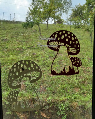 Decoratiune  decupata / dantelata