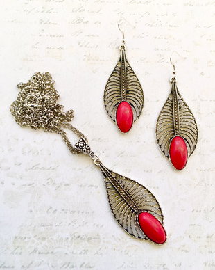 Set vintage howlit rosu