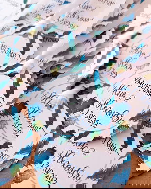 Etichete marturii nunta, etichete moderne, etichete feathers, etichete marturii moderne, etichete bleumarin, eticheta nunta, eticheta marturii