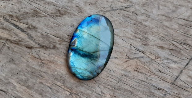 Cabochon labradorit, 42x26 mm