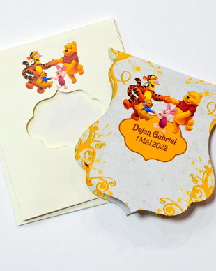 nvitatii botez personalizate cu fotografie, forma vintage, tematica Winnie the Pooh