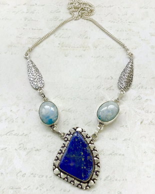 Colier vintage lapis lazuli, piatra lunii & alama argintata