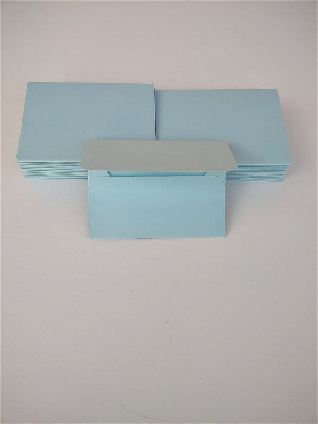 Plicuri bleu din carton de 160gr