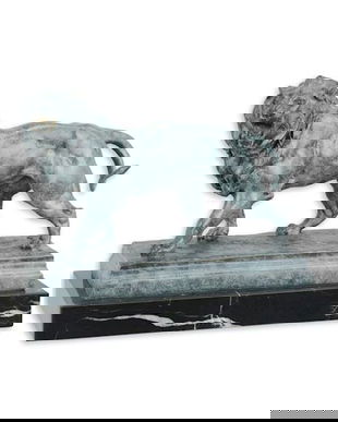 Leu - statueta din bronz pe un soclu din marmura