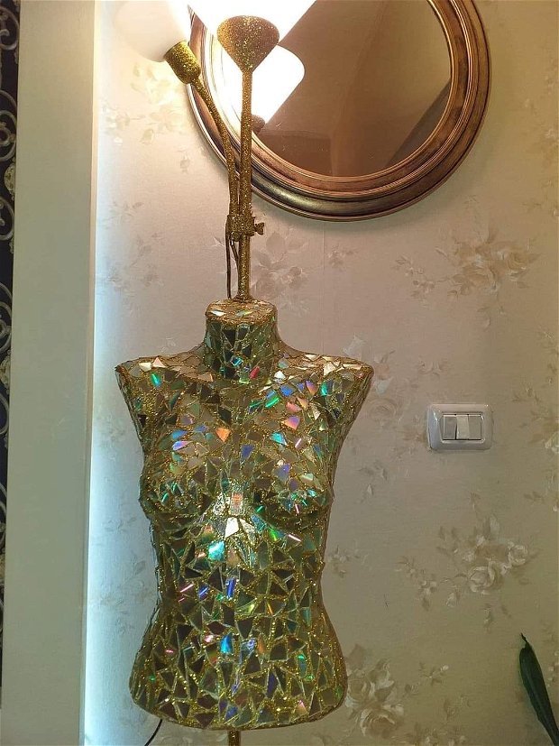 Lampa Lampadar Manechin Glamour Gold