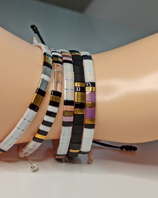 Bratari reglabile realizate cu margele japoneze colorate si placate aur 24K, bratari unisex, bratari cu snur, bratari la moda