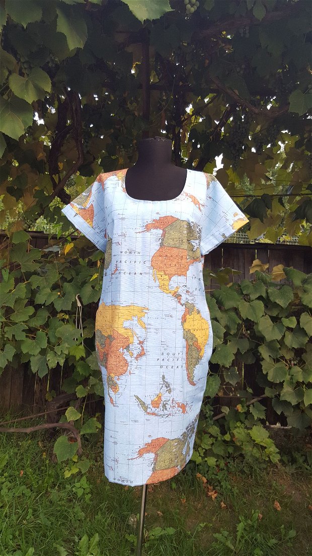 Rochie cu harta lumii