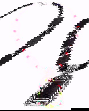 Colier hand made din sandstone