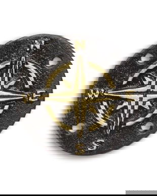 Decoratiune metalica cu o busola