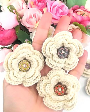 Floricele crosetate manual