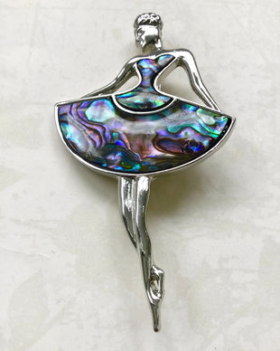 Brosa balerina & paua shell