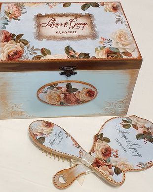 Cufar din lemn personalizat pentru nunta/ gatitul miresei, tema florala bleu, 30*20*18 cm sau 40*30*20 cm