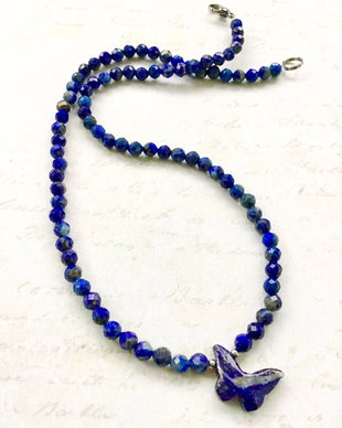 Colier CHOKER Fluture lapis lazuli