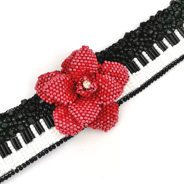 Rezervat Brățara - Red Flower Piano
