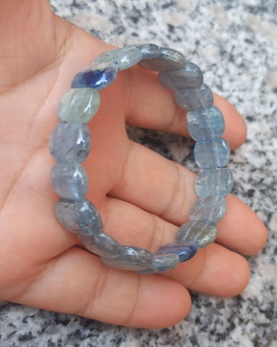 Bratara elastica din pietre naturale de kyanit