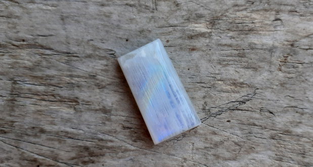 Cabochon piatra lunii, 25x13 mm